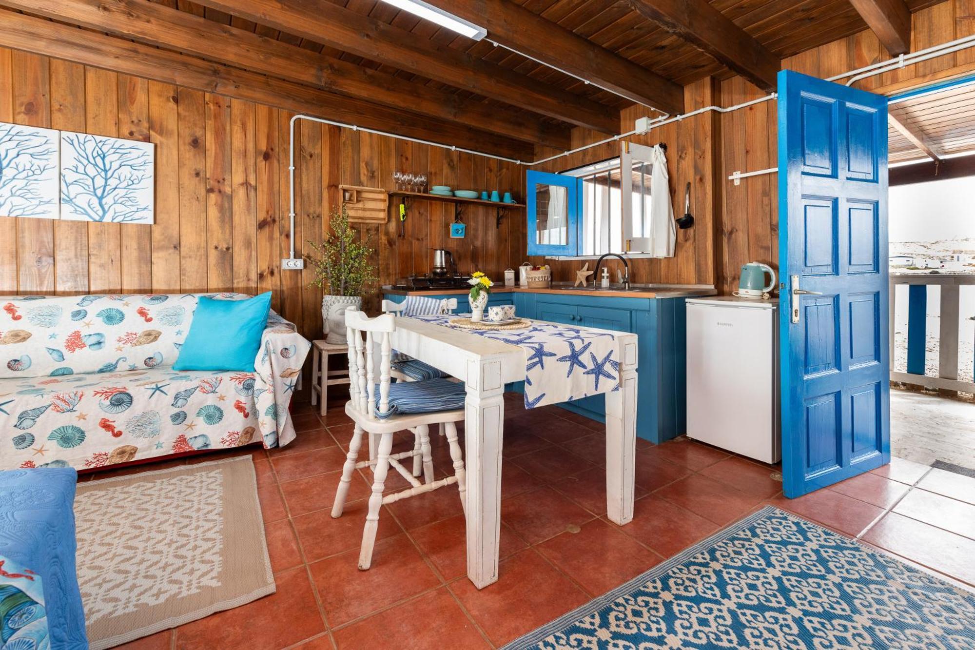 Cabin In Front Of Idyllic Majanicho Beach Экстерьер фото